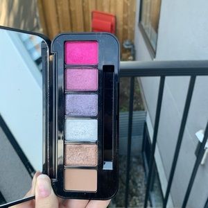 Buxom eyeshadow palette